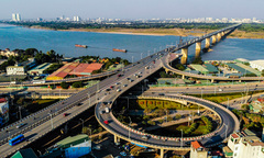 Ngắm từ trên cao những cây cầu ở Hà Nội bắc qua sông Hồng