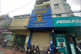 2 chi nhánh đóng cửa khiến khách ôm vàng đứng ngồi không yên: SJC nói gì?