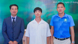 Đội mới của Công Phượng bán hết vé cả mùa giải sau 15 phút