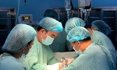 Kích hoạt báo động đỏ, cứu nam bệnh nhân bị vỡ tim do tai nạn giao thông