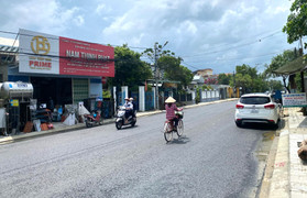 'Khoác áo mới' cho 400m đường 'làm mãi không xong' ở Quảng Nam