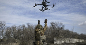 Khoảnh khắc UAV của Nga phá hủy xe tăng Ukraine