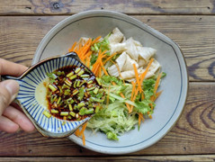 Cách làm váng đậu trộn rau củ đơn giản