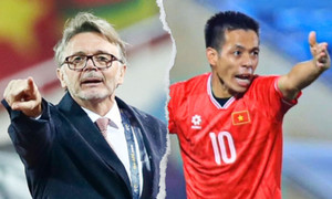 HLV Troussier: Văn Quyết thuộc nhóm cầu thủ hay nhất lịch sử Việt Nam