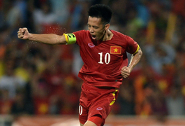 FIFA vinh danh tiền đạo Văn Quyết