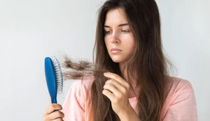 Những cách giúp giảm rụng tóc khi trời sang thu