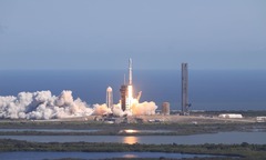 Tàu vũ trụ lớn nhất NASA bắt đầu tìm sự sống trên mặt trăng của sao Mộc
