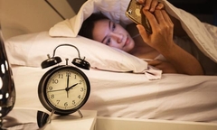 Điều gì xảy ra với cơ thể nếu bạn thường xuyên thức sau 22h?