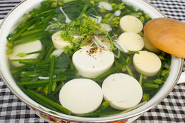 Gợi ý món ngon, đơn giản từ lá hẹ