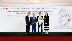 Nam A Bank phát hành thẻ đồng thương hiệu với Napas và Mastercard