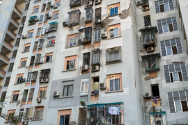 Chung cư tróc vẩy, mốc meo ở Hà Nội rao bán hơn 4 tỷ, người mua bất lực