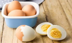 Trứng gà 'ngon, bổ, rẻ' nhưng đại kỵ với những người này