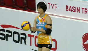 Trần Thị Thanh Thúy lần đầu ra sân ở giải bóng chuyền nữ VĐQG Thổ Nhĩ Kỳ