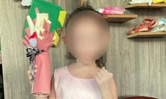 Khởi tố, bắt giam người mẹ hành hạ con gái ruột 5 tuổi
