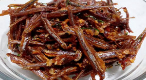 Cách rim cá khô mặn ngọt cực ngon