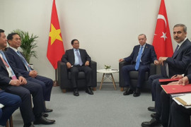 Thủ tướng Phạm Minh Chính gặp Tổng thống Thổ Nhĩ Kỳ Recep Tayyip Erdogan