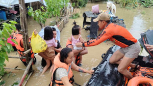 Khiến 82 người Philippines thiệt mạng, bão Trà Mi đe doạ 'quay đầu' trở lại
