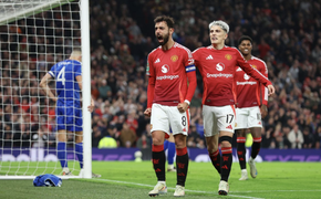 Vừa sa thải Erik ten Hag, Man Utd thắng lớn