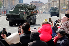 Nga tăng mạnh chi tiêu cho quân đội