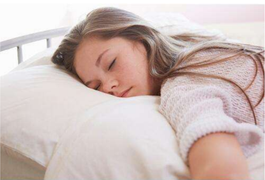 Chảy nước dãi khi ngủ báo hiệu 4 tình trạng bệnh