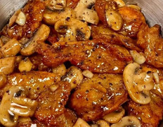 Ức gà xào nấm sốt tiêu đen ngon mà không sợ béo