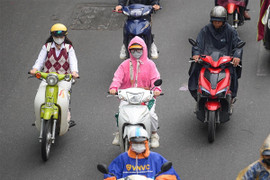 Miền Bắc chuyển lạnh, miền Trung mưa lớn diện rộng, có nơi trên 400mm