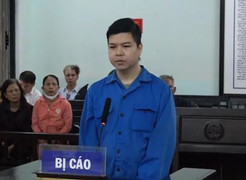 Mâu thuẫn chuyện gọi xe, gã thanh niên truy sát bạn nhậu đến chết