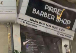 Đào móng xây dựng làm sập nhà hàng xóm ở Hà Nội