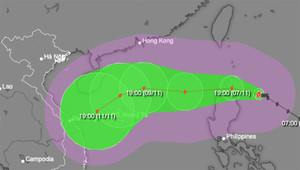 Bão Yinxing mạnh lên cấp 14 và liên tục đổi hướng