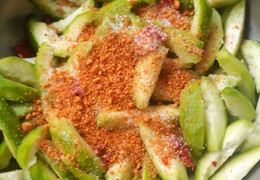 Cách làm cóc lắc muối ớt siêu ngon