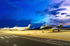 3 sân bay miền trung chịu ảnh hưởng trực tiếp của bão YINXING 