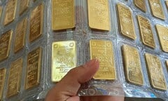 SJC bán vàng 'thả phanh' trong ngày độc thân, khách mua bao nhiêu cũng có