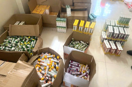 Phát hiện một cơ sở nghi sản xuất viên sủi giả với số lượng lớn