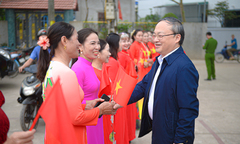 Tổng Giám đốc VOV Đỗ Tiến Sỹ dự Ngày hội Đại đoàn kết cùng người dân Hà Nội