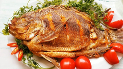 Rán cá rô nên để vảy hay cạo vảy?