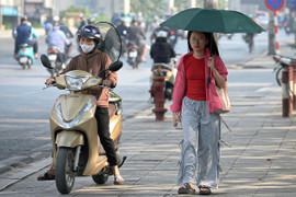 Dự báo thời tiết ngày 23/11: Miền Trung mưa lớn, miền Bắc hanh khô