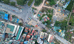 Đường 1,4km thi công 4 năm chưa xong, thành nơi tập kết rác, bãi đỗ xe