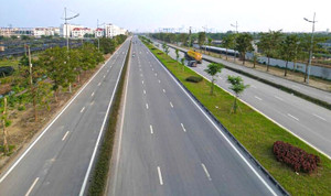 Ngắm tuyến đường 10 làn xe nối Tây Hồ với Sơn Tây từ trên cao