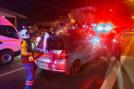 Tông chết người mà không biết, tài xế lái 30km với thi thể trên nóc xe