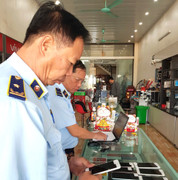 Buôn bán điện thoại nhập lậu, một cửa hàng ở Ninh Bình bị xử phạt