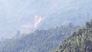 Đang điều tra nguyên nhân vụ nổ trên đỉnh núi ở Làng Nủ, Lào Cai 