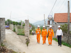 Thúc đẩy thanh toán không dùng tiền mặt các dịch vụ điện tại Bắc Giang