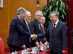 Tổng Bí thư Tô Lâm tiếp Nhóm chuyên gia, nhà khoa học dự Lễ trao giải VinFuture