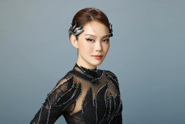 Không được làm đội trưởng, Minh Hằng thảnh thơi ngồi bóc túi mù