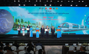 Home Credit được vinh danh trong Top 100 doanh nghiệp bền vững năm 2024