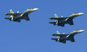 Vào sân bay Kép ngắm dàn Su30-MK2 lộn nhào trên không 
