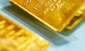 Giá vàng hôm nay 11/12: Vàng trong nước tăng 'bốc đầu' 1,5 triệu đồng/lượng