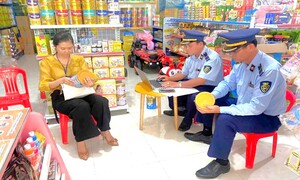 Một cửa hàng kinh doanh thực phẩm giả