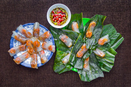 Những món ngon nức tiếng không thể bỏ qua khi đến Huế