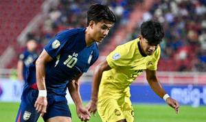 Trực tiếp bóng đá Thái Lan 1-0 Malaysia: Suphanat kiến tạo